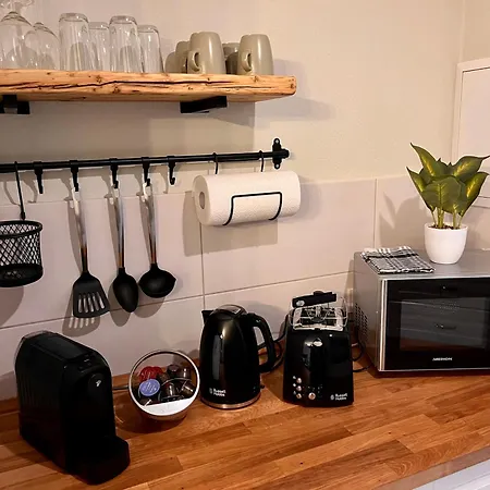 An Der Elbe Mit Balkon, Kueche Und Netflix Apartament *