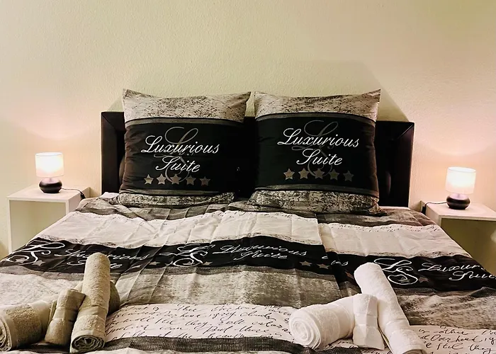 Appartement An Der Elbe Mit Balkon, Kueche Und Netflix *