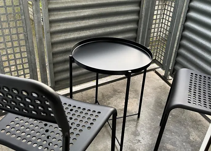 An Der Elbe Mit Balkon, Küche Und Netflix *