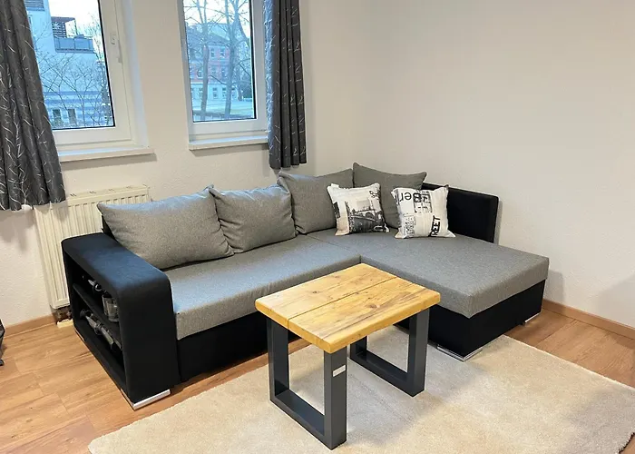 An Der Elbe Mit Balkon, Küche Und Netflix Apartment *