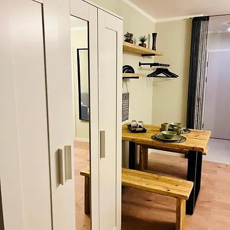 An Der Elbe Mit Balkon, Kueche Und Netflix Apartament Drezno