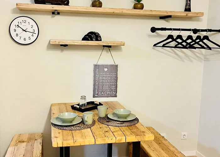 An Der Elbe Mit Balkon, Kueche Und Netflix